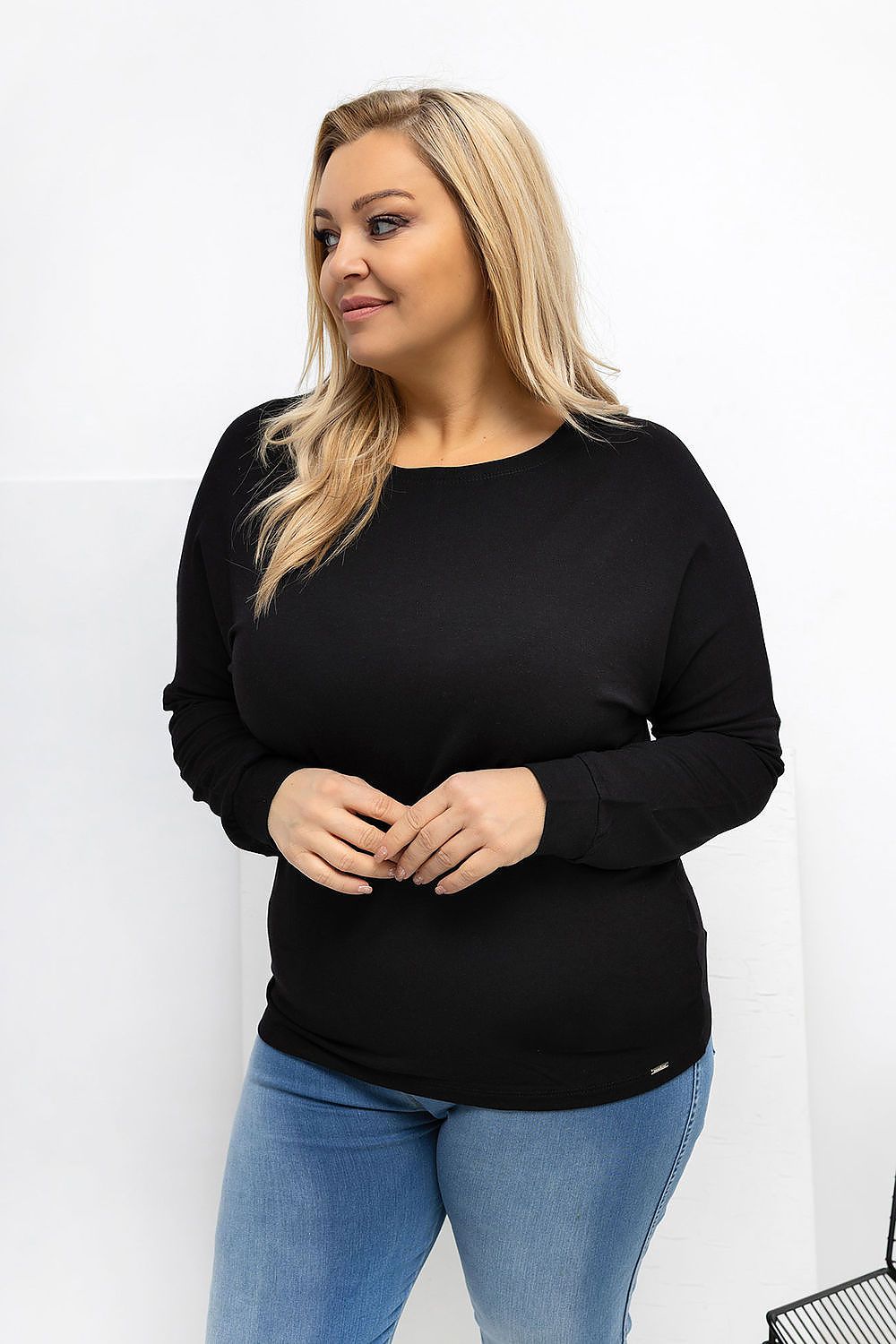 Damen Basic Plus-Size Shirt von Relevance schwarz Vorne