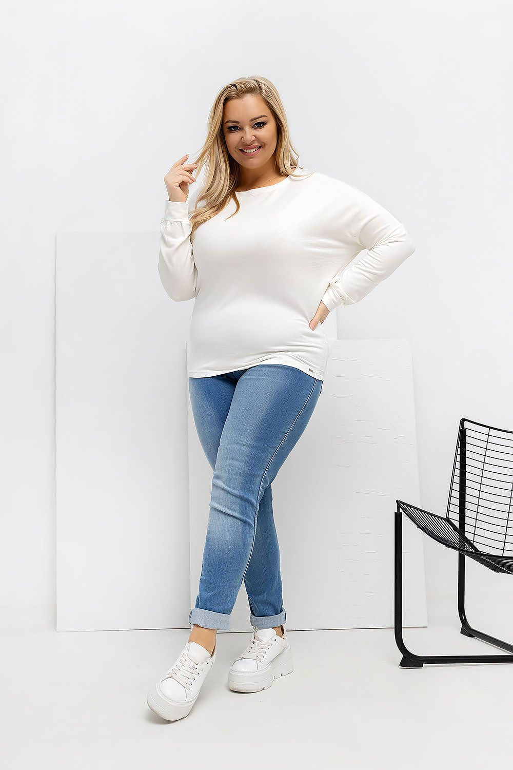 Damen Basic Plus-Size Shirt von Relevance weiß Vorderseite