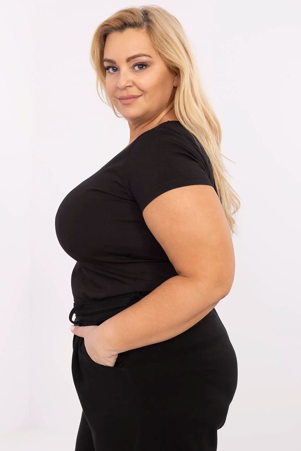 Damen Baumwolle Basic T-Shirt Plus-Size von Relevance schwarz Seitenansicht