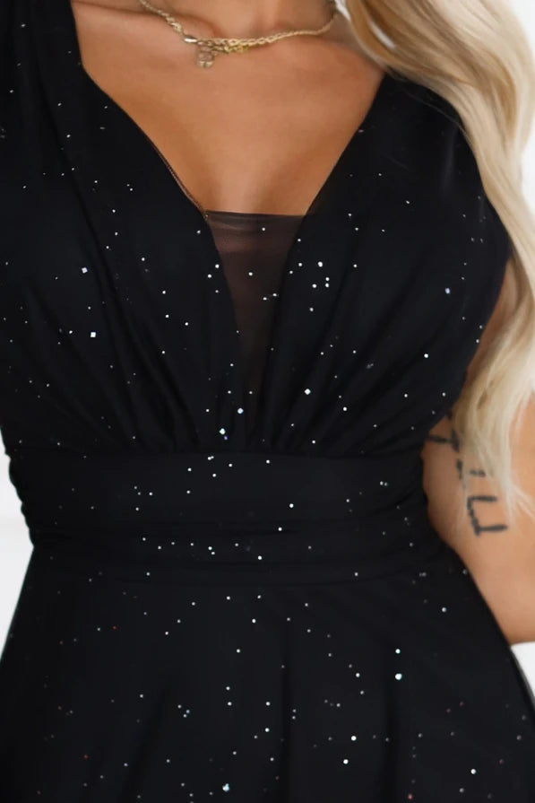Damen Maxi Abendkleid, Wickel-V-Ausschnitt, Gürtel & Glanzakzent von Numoco Basic schwarz Ausschnitt