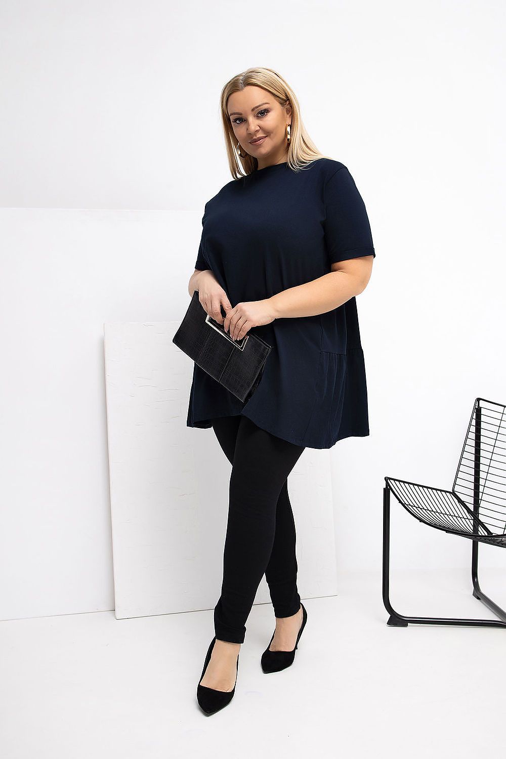 Damen Plus-Size Tunika mit zarter Rüsche von Relevance marineblau Vorne