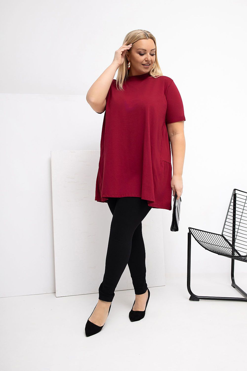 Damen Plus-Size Tunika mit zarter Rüsche von Relevance rot Vorderseite