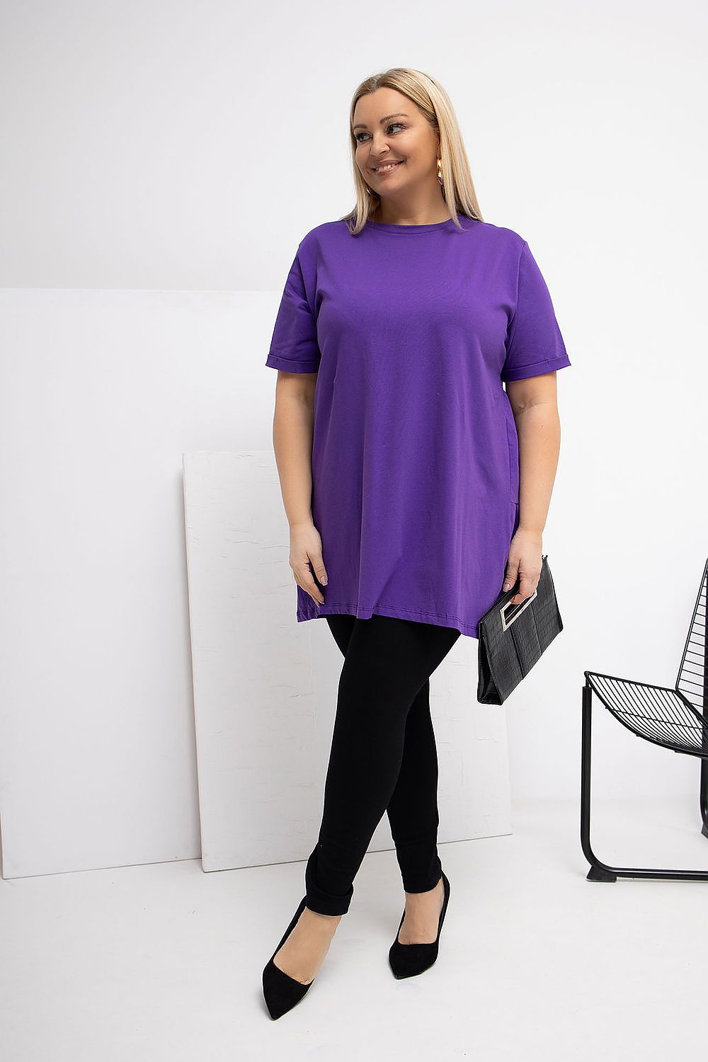 Damen Plus-Size Tunika mit zarter Rüsche von Relevance violett Vorderseite