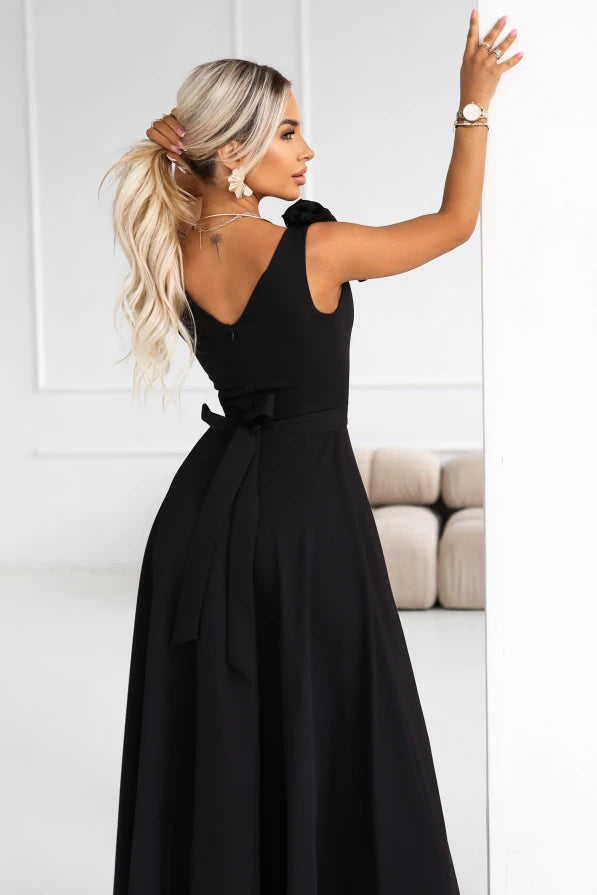 Damen Schwarzes Maxikleid 3D-Rose, V-Ausschnitt & Beinschlitz Numoco schwarz Rückseite