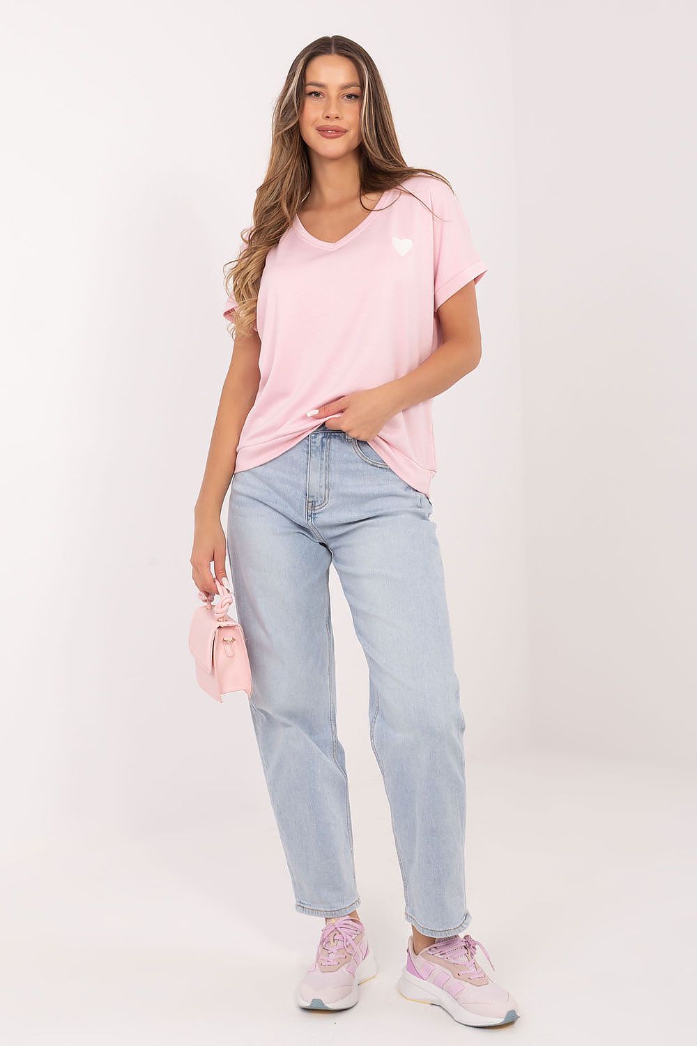Damen Shirt mit V-Ausschnitt von Relevance rosa Vorderseite