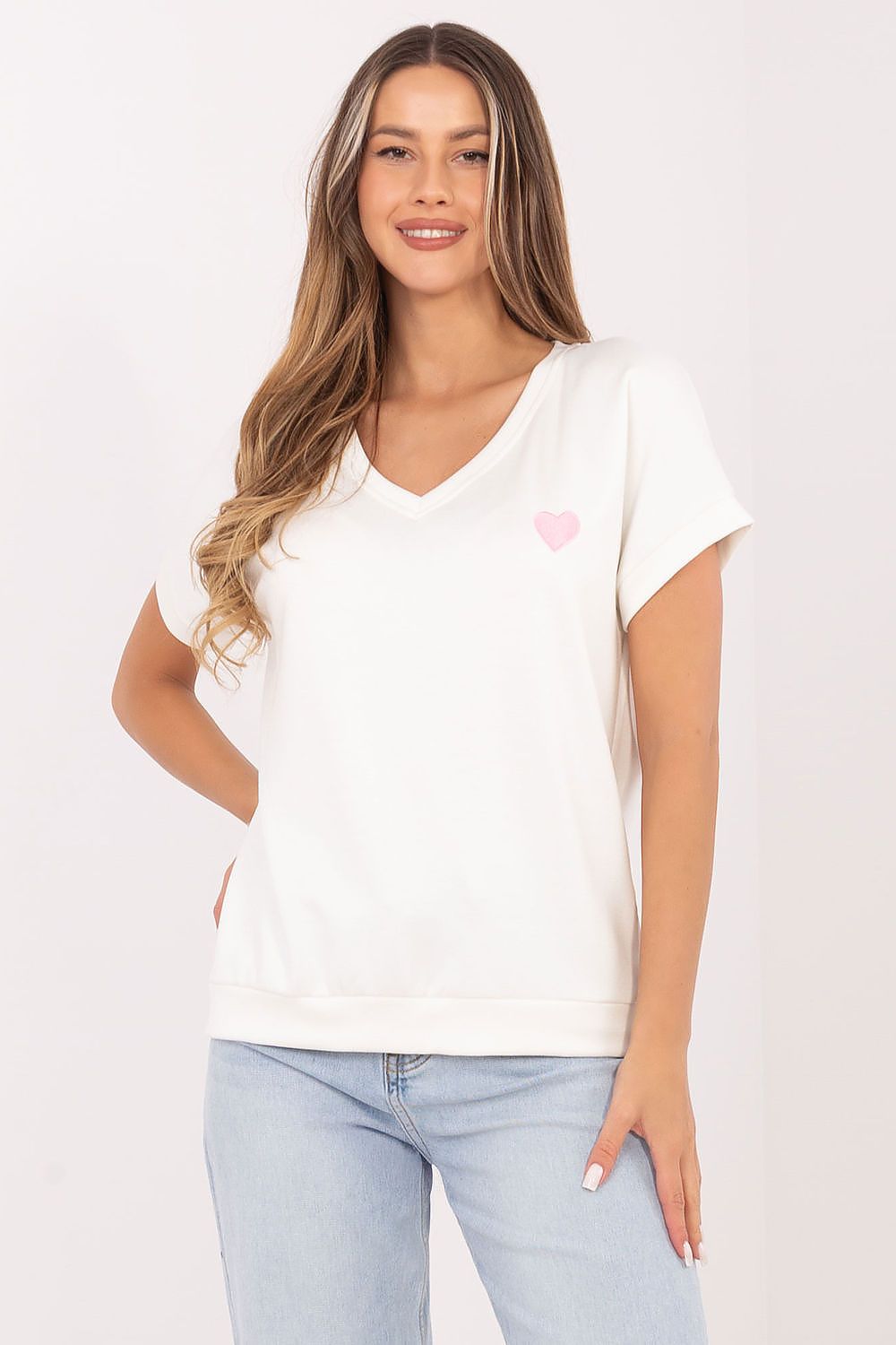 Damen Shirt mit V-Ausschnitt von Relevance weiß