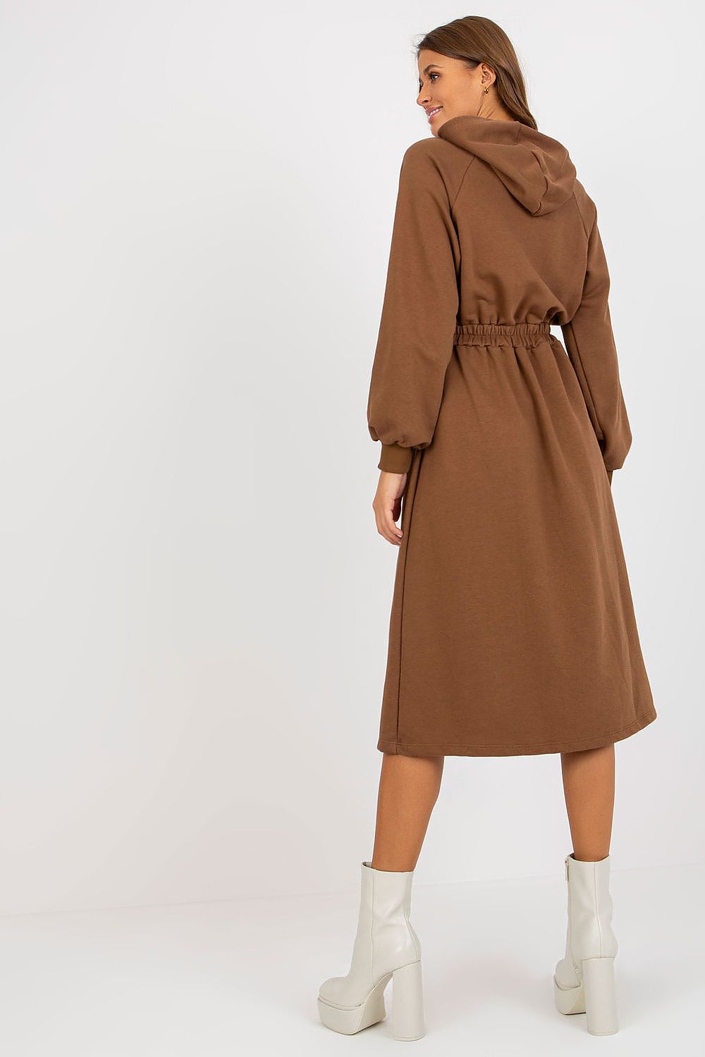 Damen Sweater Kleid mit Kapuze Alltagskleid Relevance braun Rückseite