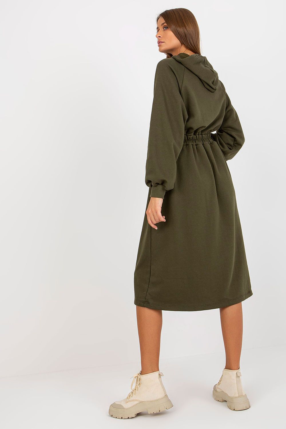 Damen Sweater Kleid mit Kapuze Alltagskleid Relevance olivgrün Rückseite