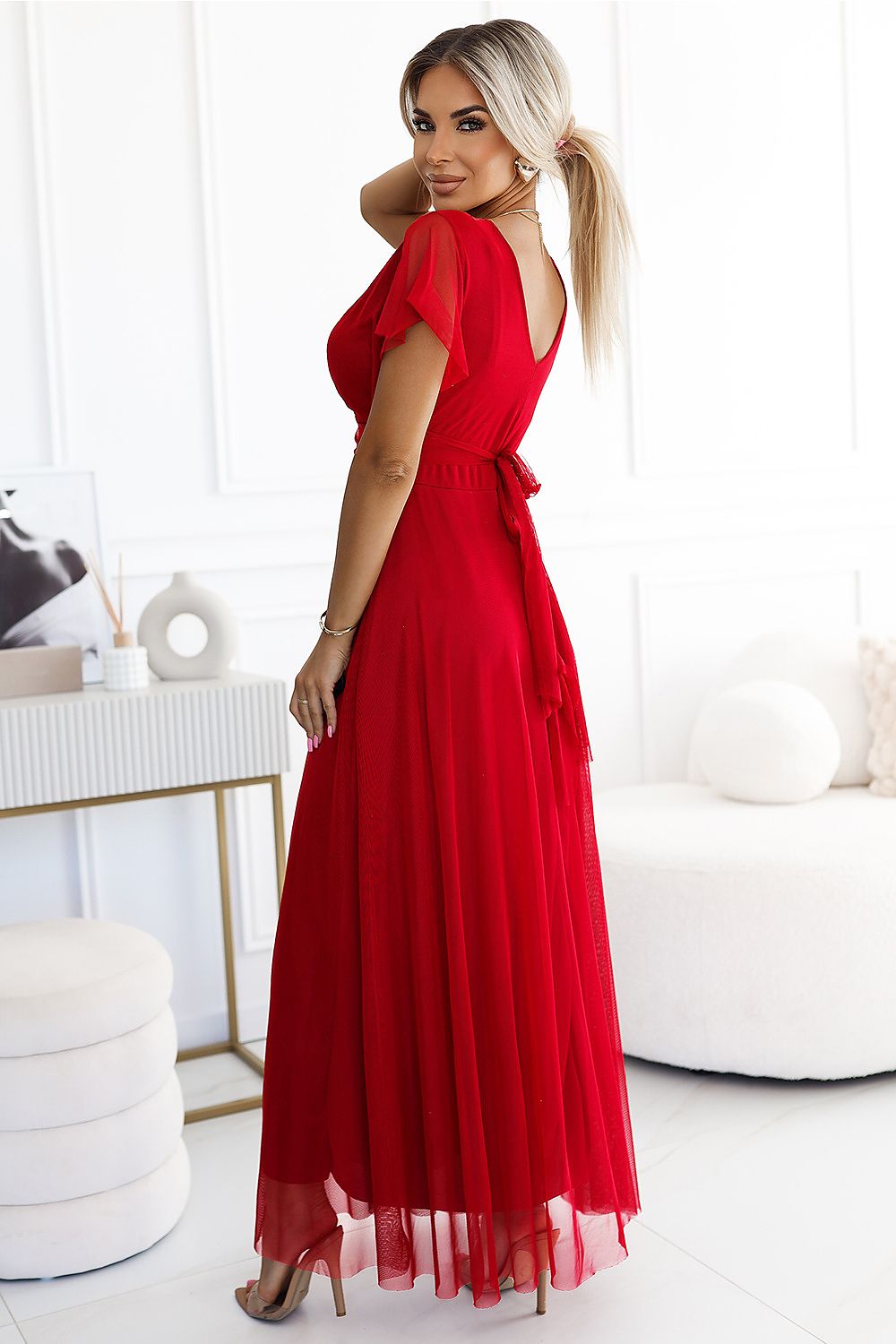Damen Tüll Maxikleid NASTIA mit Surplice Ausschnitt von Numoco Basic rot Seitenansicht