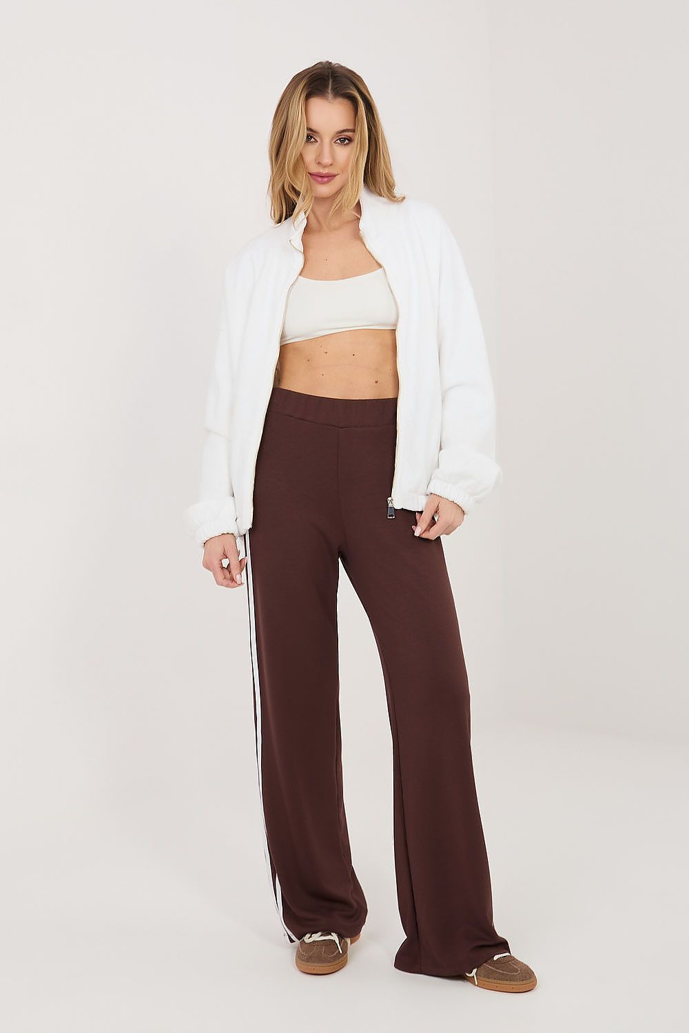 Damen lässige sportliche Hose von Relevance braun