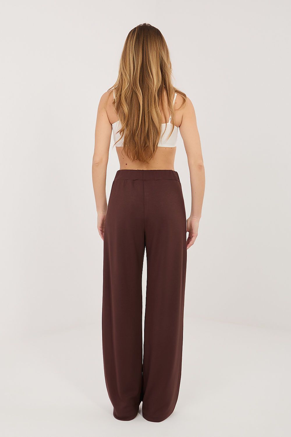 Damen lässige sportliche Hose von Relevance braun Rückseite