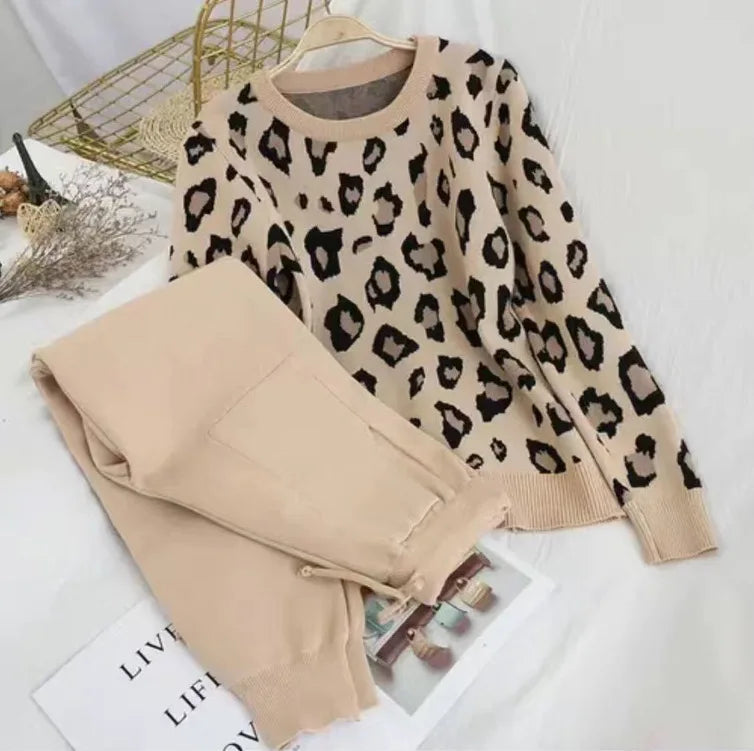 Damen 2-teiliges Leopard Strick Hose Pullover Anzug Set