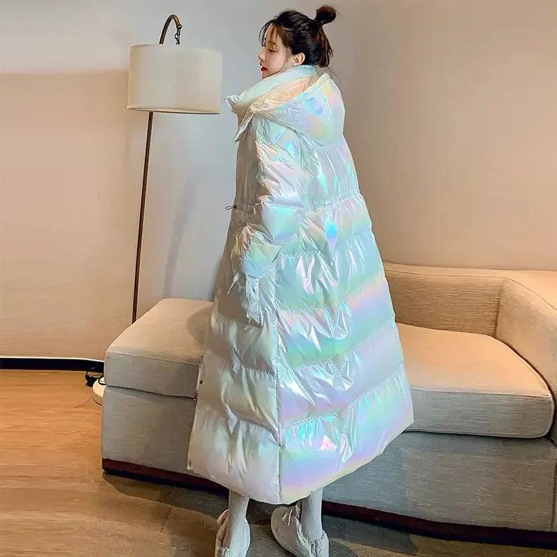 Langer Glänzender Damen-Wintermantel Wasserdicht