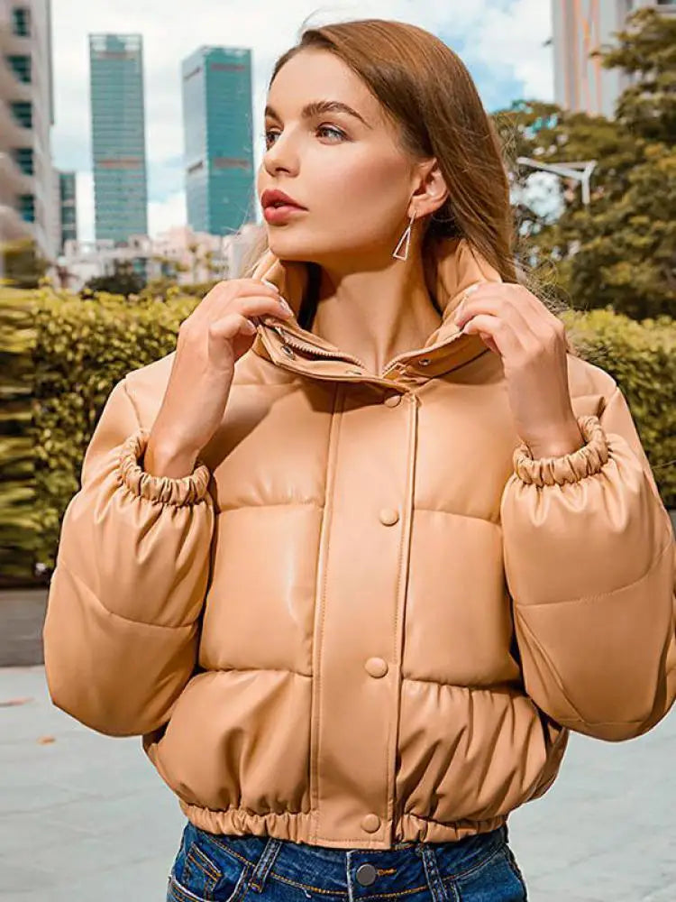 Damen kurze Puffer PU Jacke mit Sustans Füllung