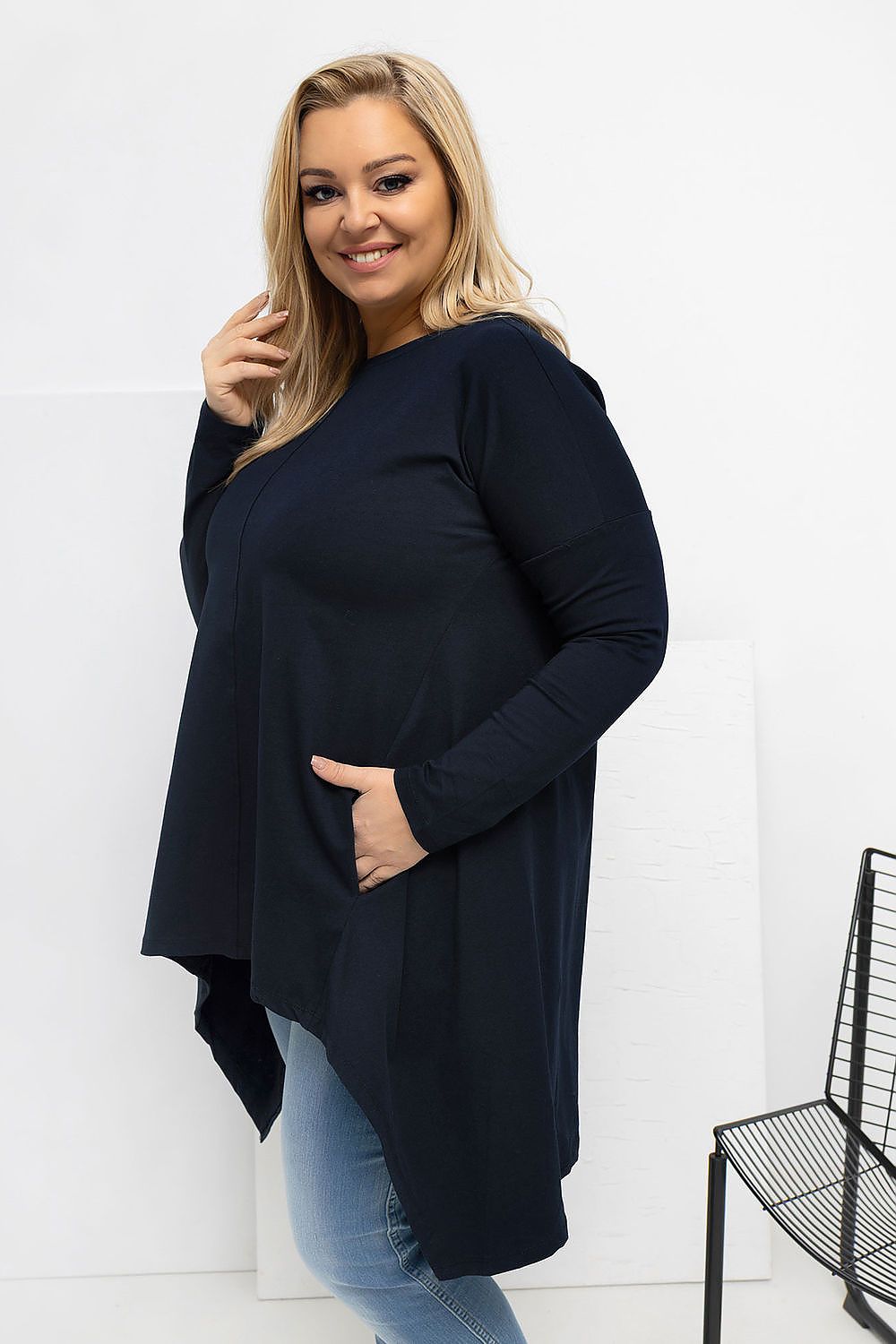 Damen asymmetrische Plus-Size Tunika mit Seitentaschen von Relevance marineblau Seitenansicht