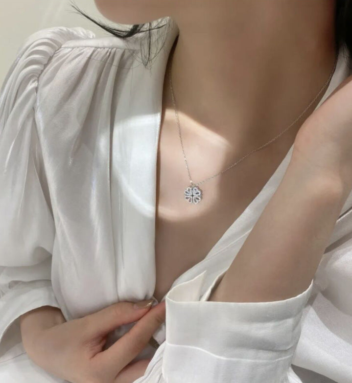 Retro Magnetic Folding Herz Förmigen Vier Kleeblatt Anhänger Halskette Öffnende Choker Schmuck