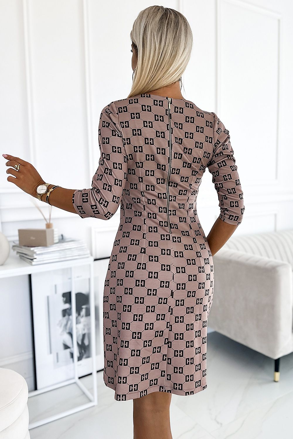 Damen Casual Minikleid mit 3/4-Ärmel von Numoco dunkel beige Rückseite