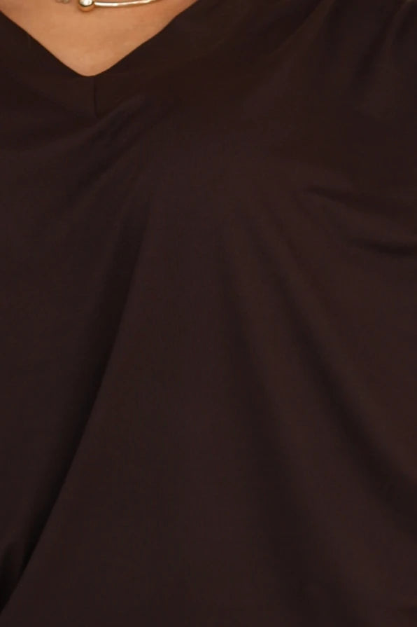 Damen Fledermausschnitt Kleid von Numoco braun Ausschnitt Stoff