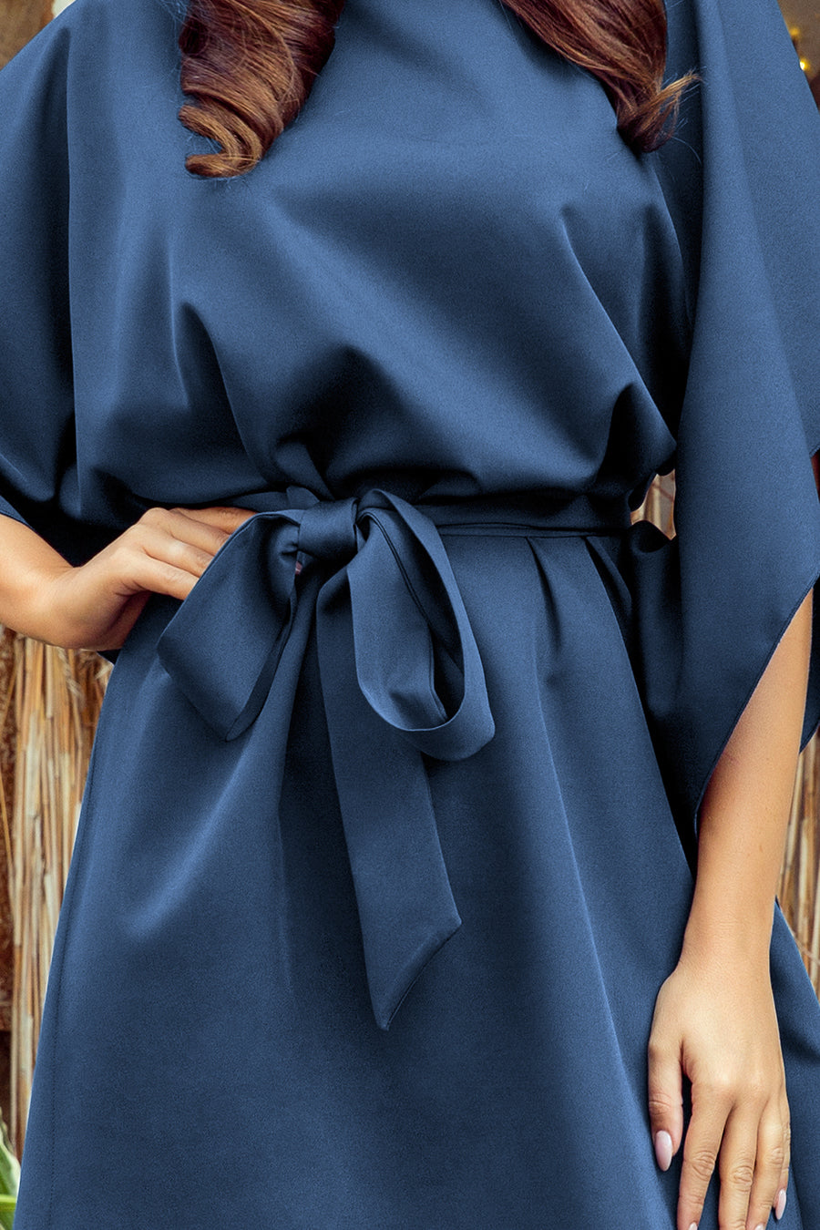 Damen Kleid Schmetterlingskleid Sofia von Numoco dunkelblau Ausschnitt