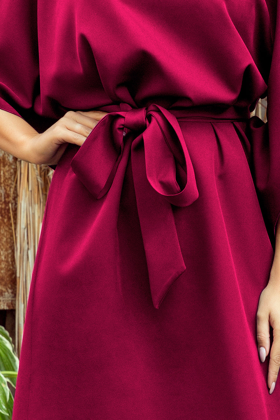 Damen Kleid Schmetterlingskleid Sofia von Numoco rosenrot Ausschnitt