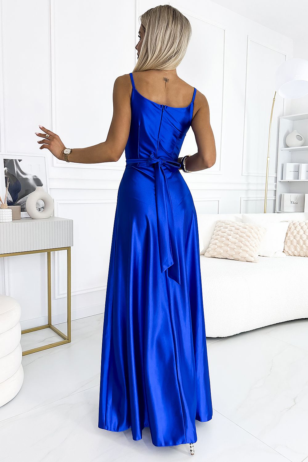 Damen Maxikleid aus Satin von Numoco blau Rückseite