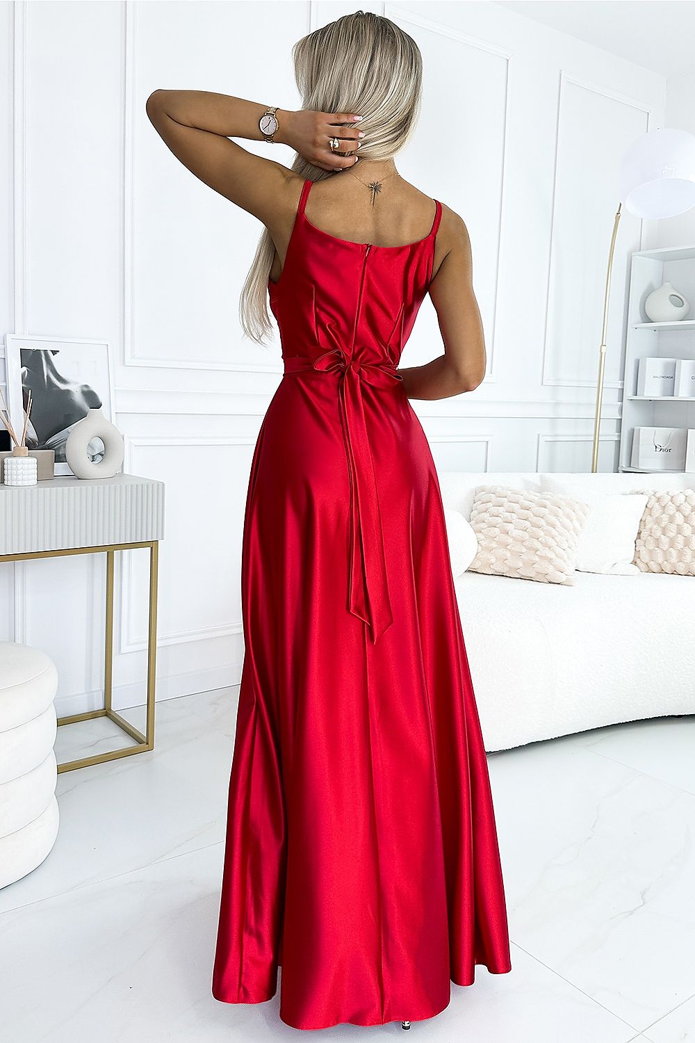 Damen Maxikleid aus Satin von Numoco rot Rückseite