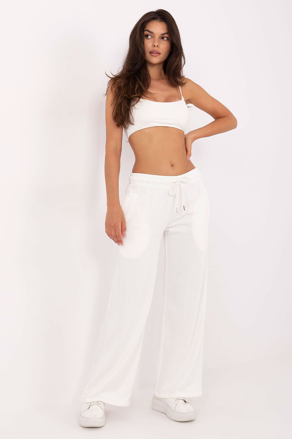Damen Mid-Waist Jogginghose mit Taschen, gerader Schnitt von Relevance weiß