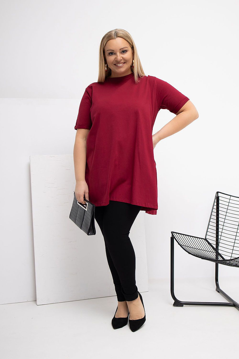 Damen Plus-Size Tunika mit zarter Rüsche von Relevance rot Vorne