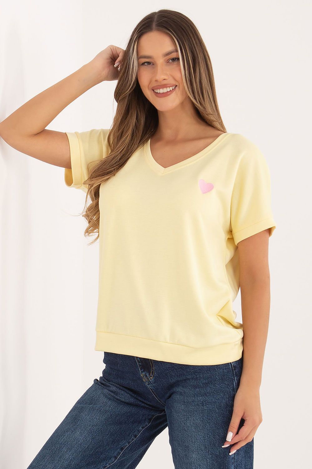 Damen Shirt mit V-Ausschnitt von Relevance gelb