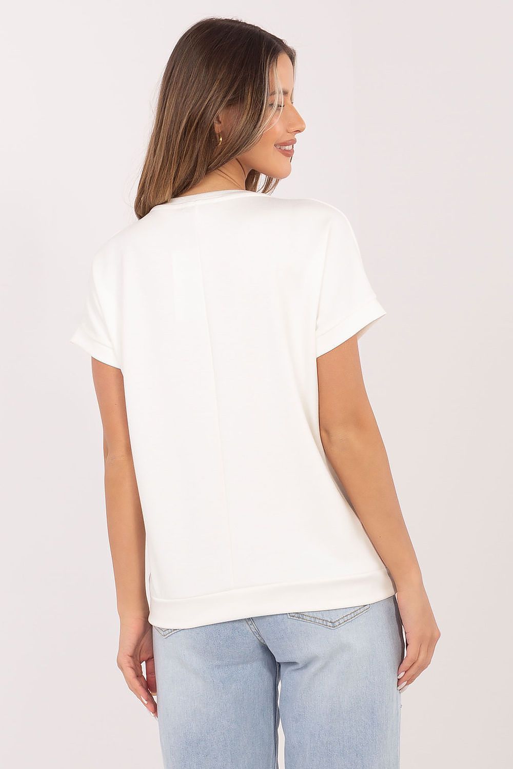 Damen Shirt mit V-Ausschnitt von Relevance weiß Rückseite