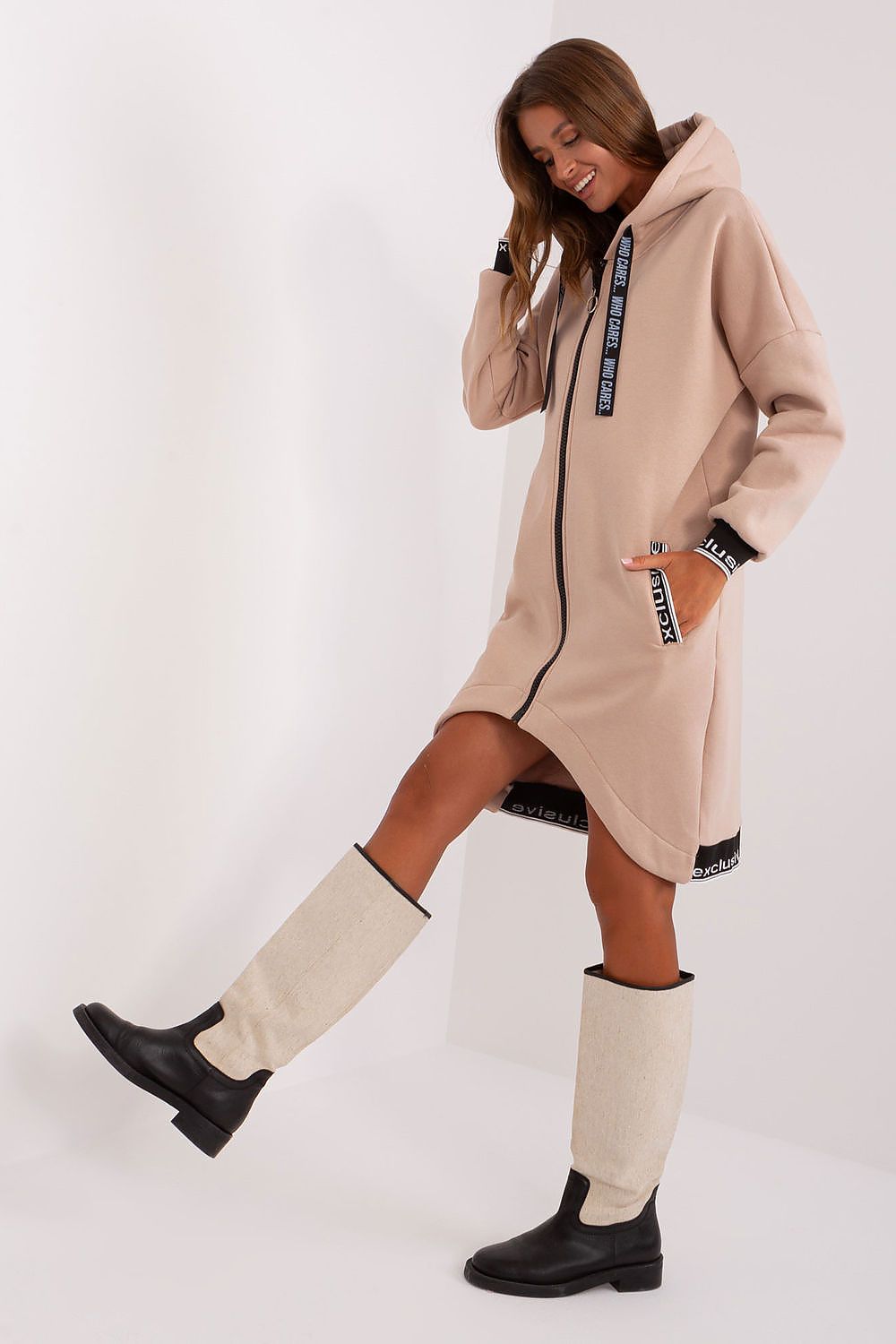 Damen Sweater Mantel mit Kapuze beige Seitenansicht von Relevance 