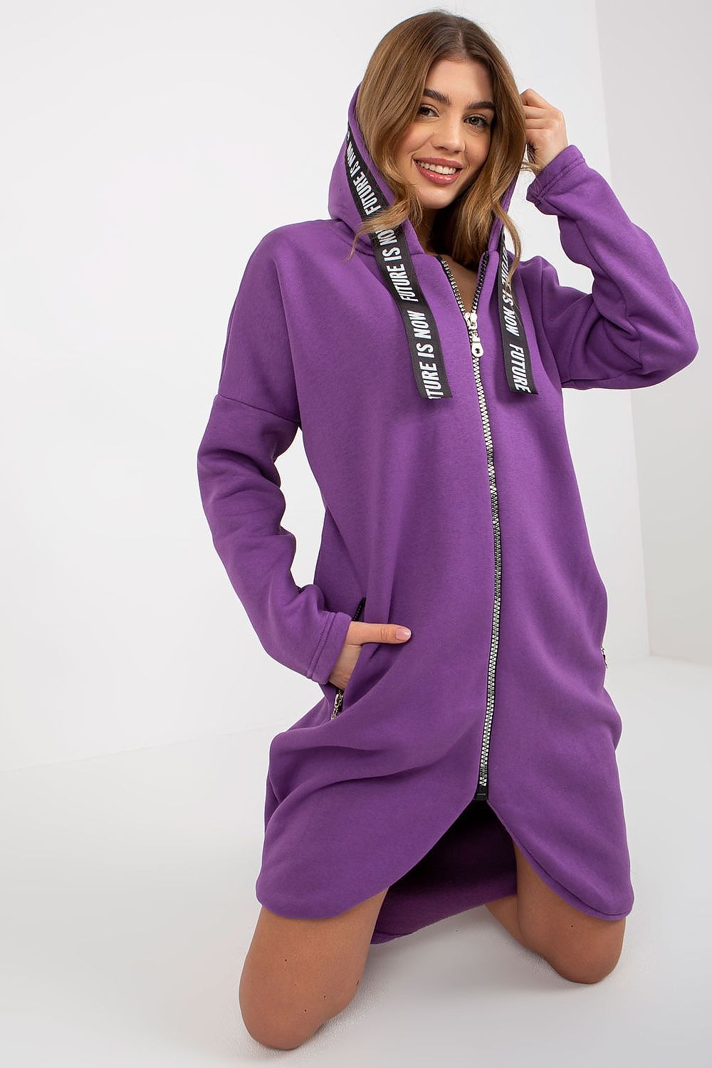 Damen Sweater Mantel violett mit Kapuze von Relevance