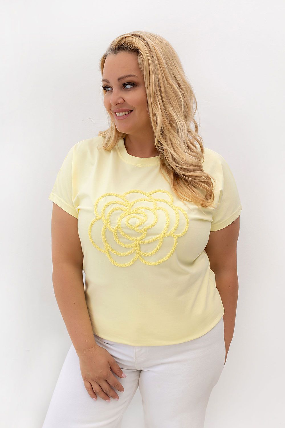 Damen T-Shirt Plus Size Blumen-Stickerei, Rundhals & Baumwolle gelb Relevance Vorderansicht
