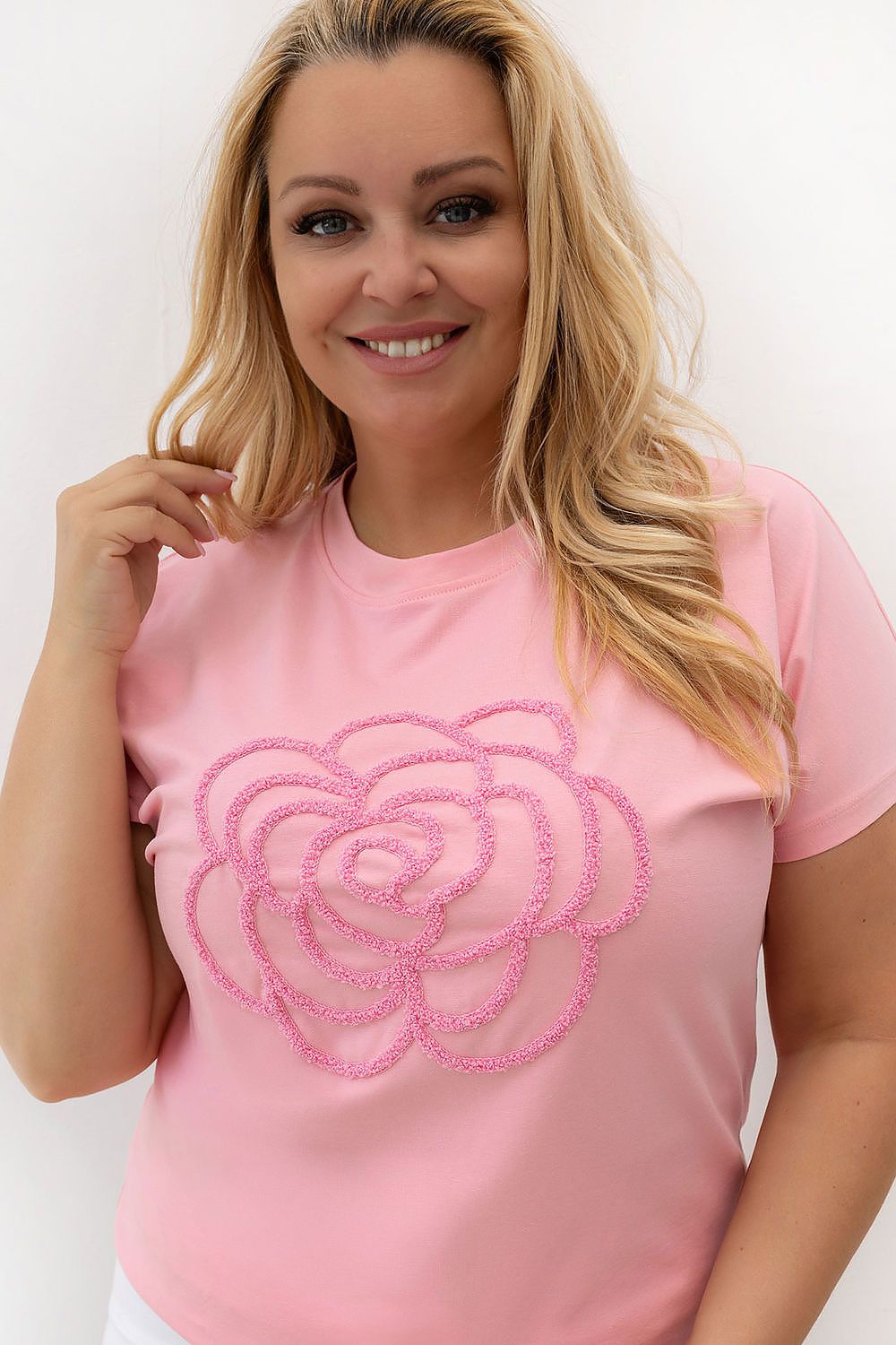 Damen T-Shirt Plus Size Blumen-Stickerei, Rundhals & Baumwolle rosa Relevance Detail Ausschnitt