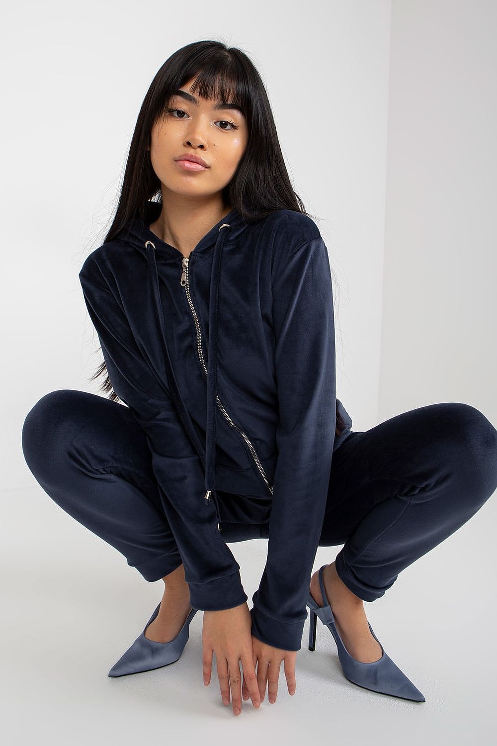 Damen Velour Anzug mit Kapuze Set von Relevance marineblau Vorderseite