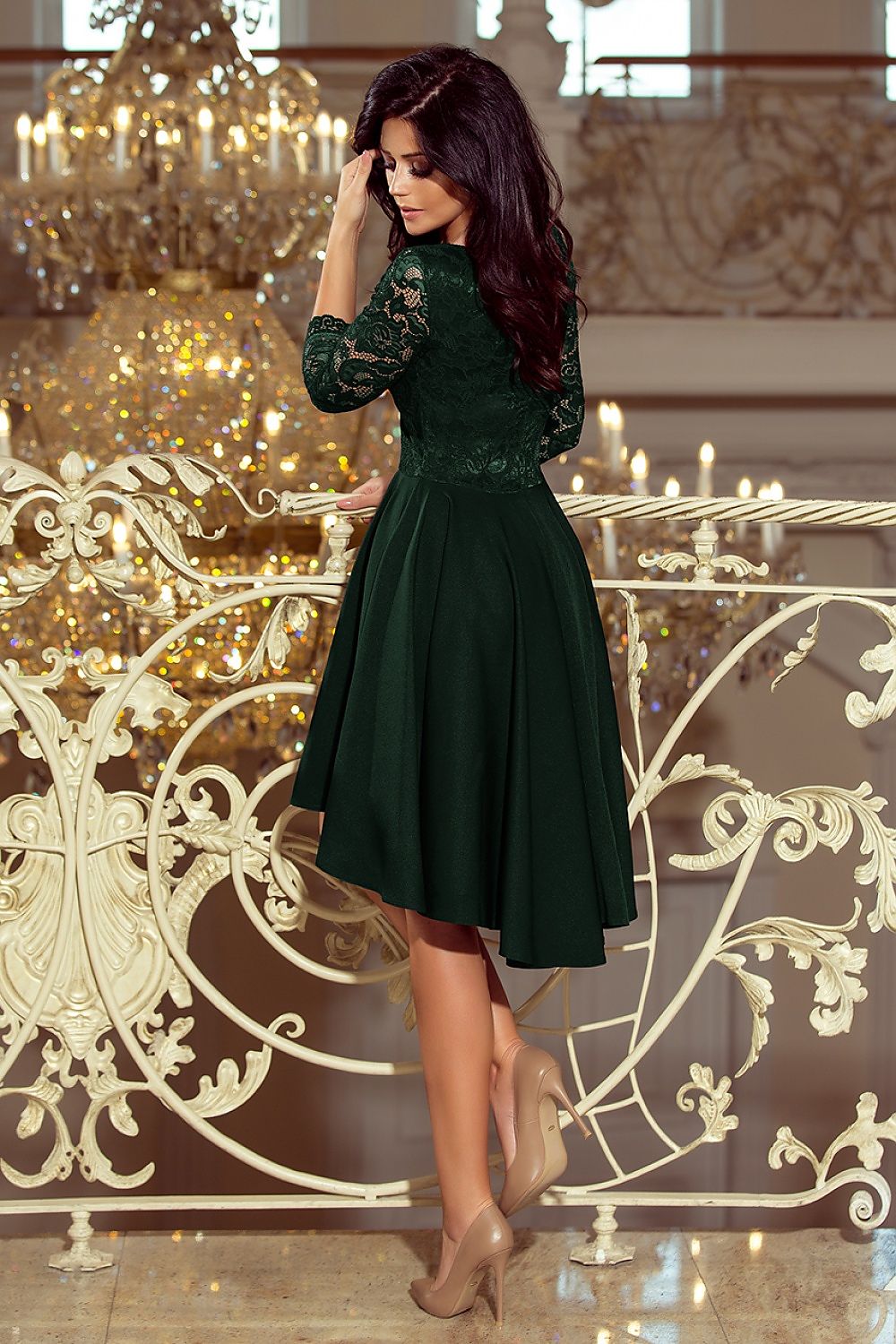 Damen asymetrisches Abendkleid mit Spitze von Numoco dunkelgrün Rückseite