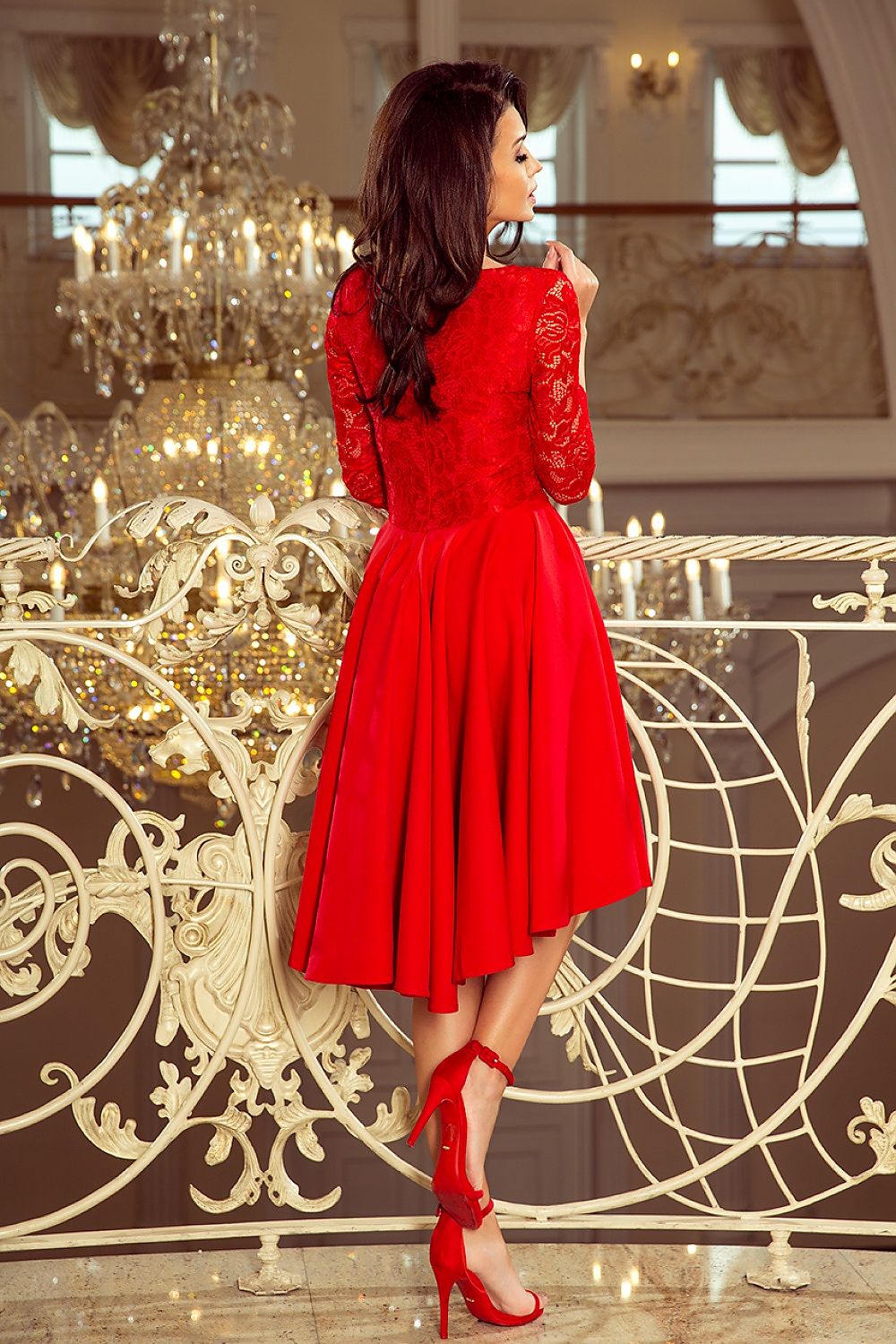 Damen asymetrisches Abendkleid mit Spitze von Numoco rot Rückseite
