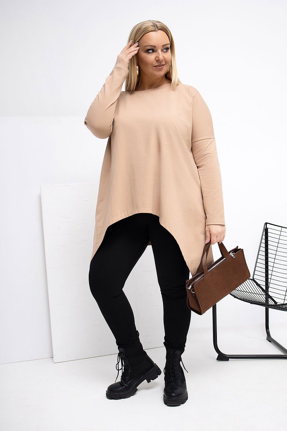 Damen asymmetrische Plus-Size Tunika von Relevance beige Vorne