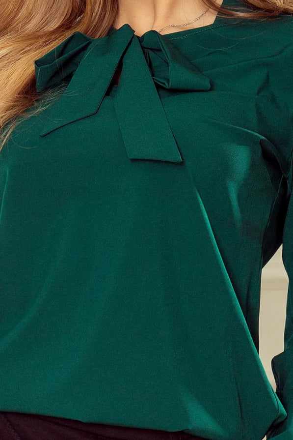 Elegante Damen Bluse mit Schleifenband von Numoco grün Detail