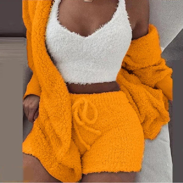 Damen 3 teiliges flauschiges Winter Pyjama-Set Crop Tops und lockere Shorts, Übergröße
