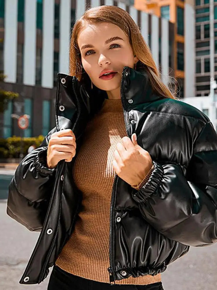 Damen kurze Puffer PU Jacke mit Sustans Füllung