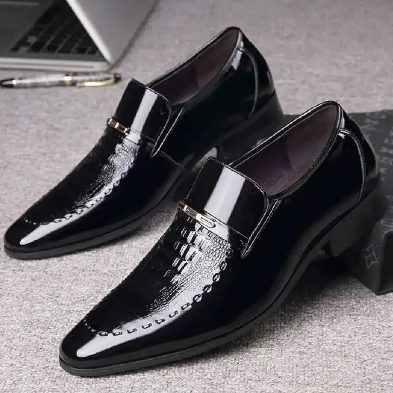 Men's leather patent leather business shoes