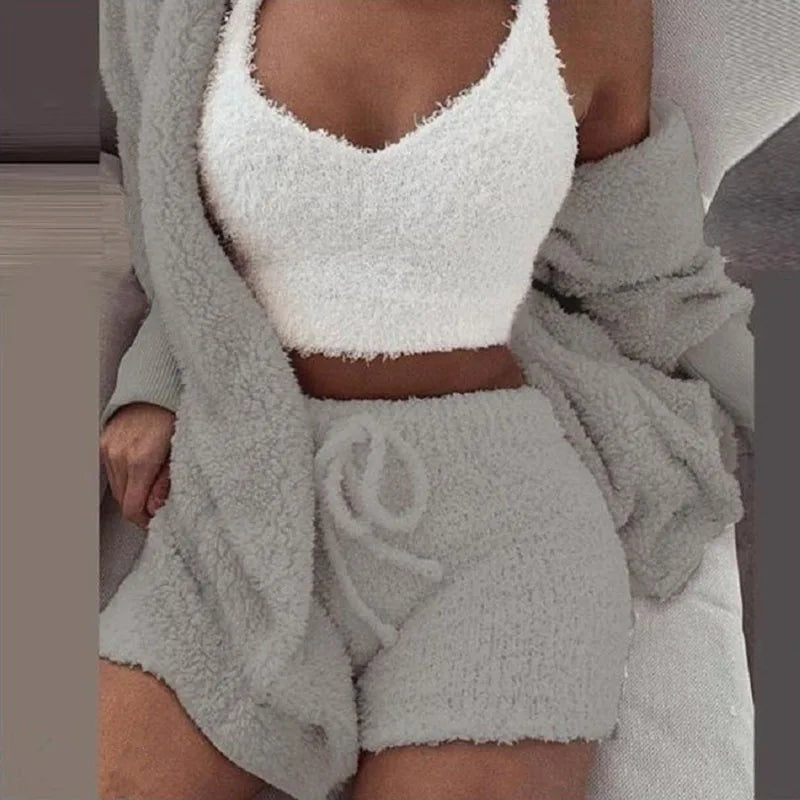 Damen 3 teiliges flauschiges Winter Pyjama-Set Crop Tops und lockere Shorts, Übergröße