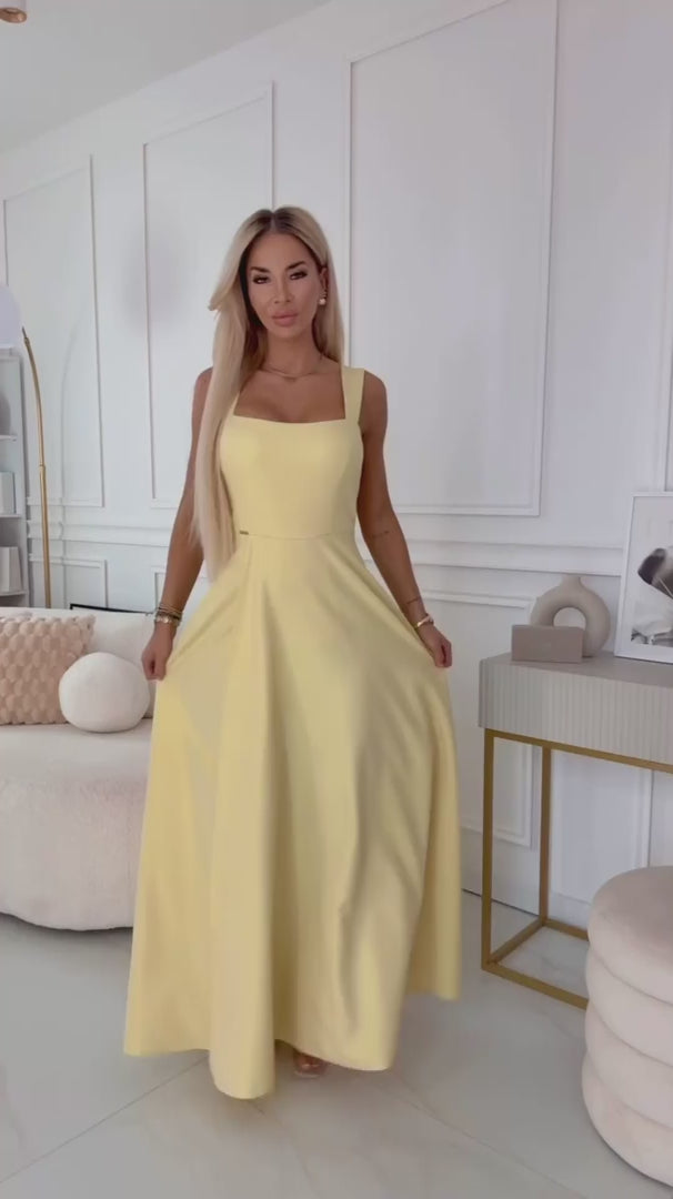 Damen Maxi-Kleid Abendkleid Aurelia, Karoausschnitt & Beinschlitz von Numoco gelb Model