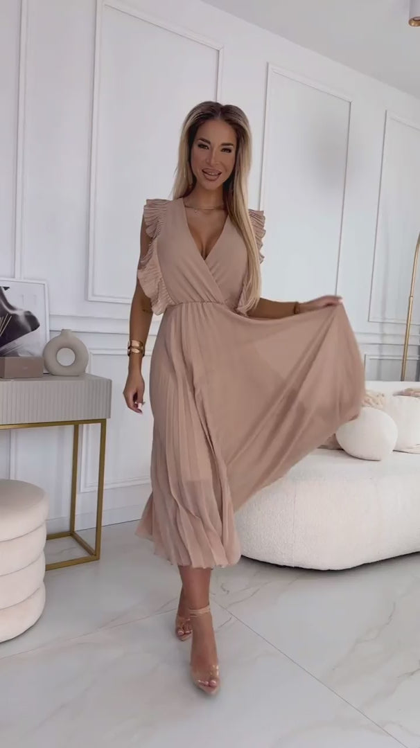 Damen Plissee Maxikleid EMILY mit Rüschenärmel von Numoco beige 2 Model