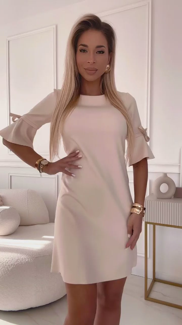 Damen "Neva" Trapez Minikleid von Numoco beige 2 Model