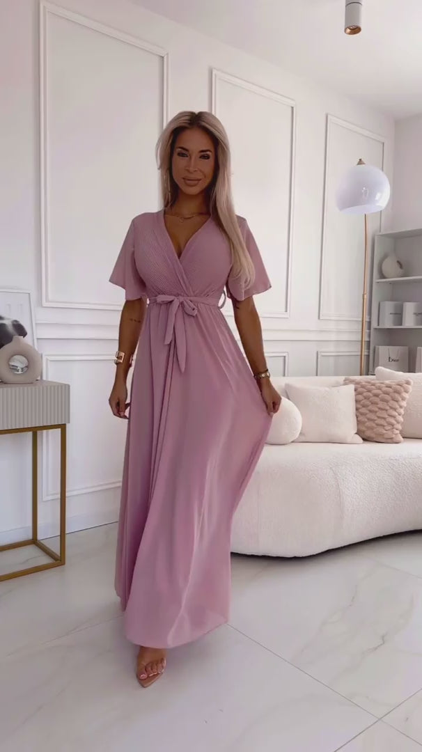 Damen Maxi-Kleid Chiffon Plissierter Ausschnitt, Bindeband & kurze Ärmel Numoco Basic rosa Model